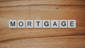 Waiting for the Ideal Refinance Rate? Here’s the Risk